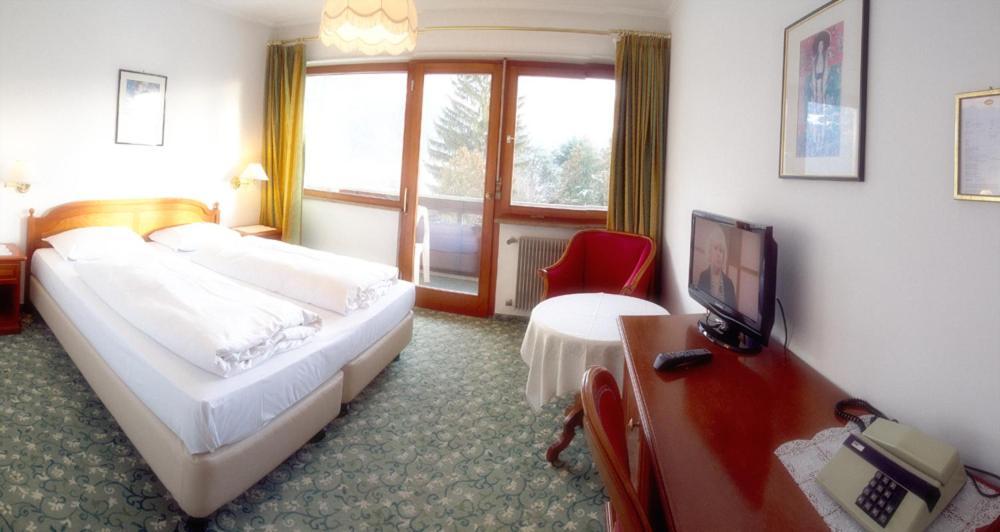 Hotel Temlhof Брессаноне Екстер'єр фото