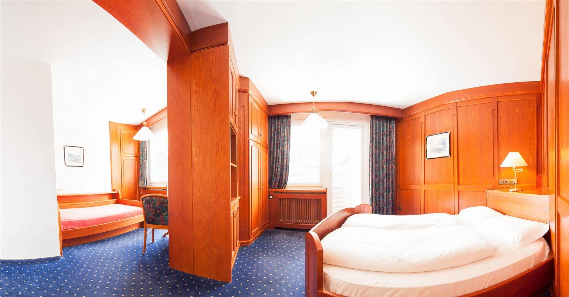 Hotel Temlhof Брессаноне Екстер'єр фото